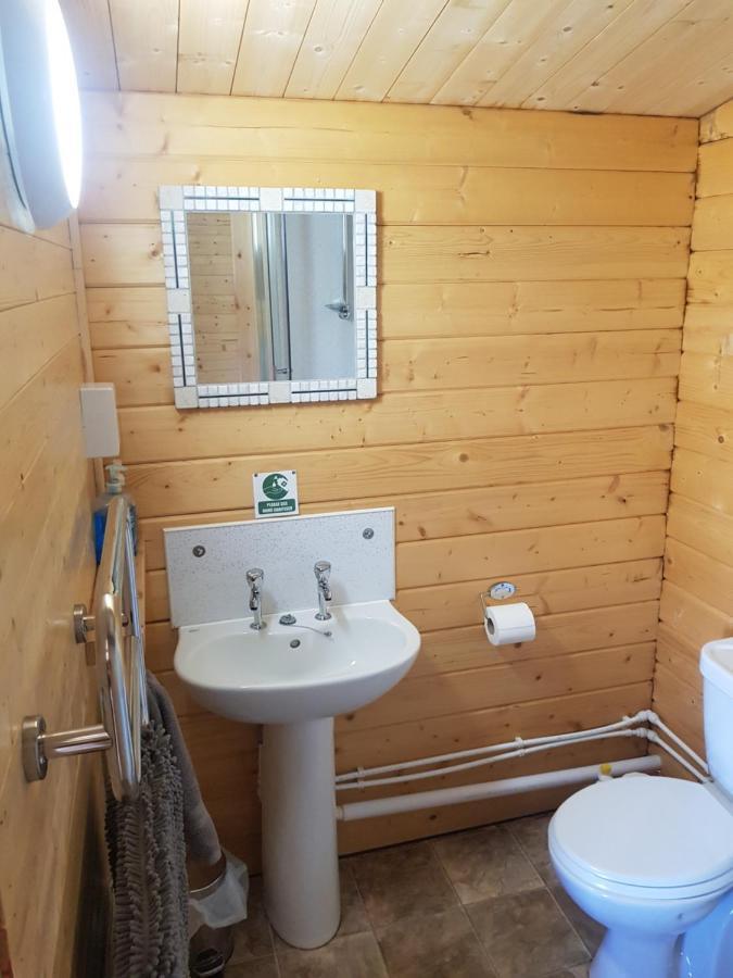 Country Bumpkin - Romantic Couples Stay In Oakhill Cabin Exterior photo